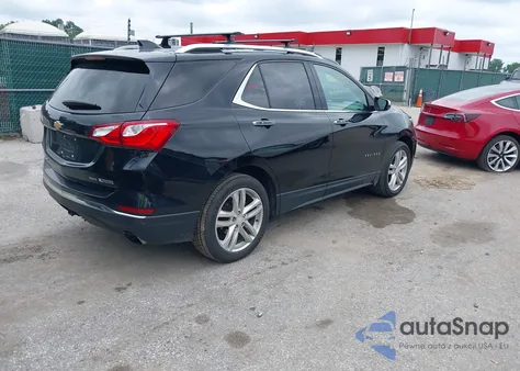 2018 Chevrolet Equinox Premier z USA, uszkodzony, nr VIN 2GNAXWEX3J6205109